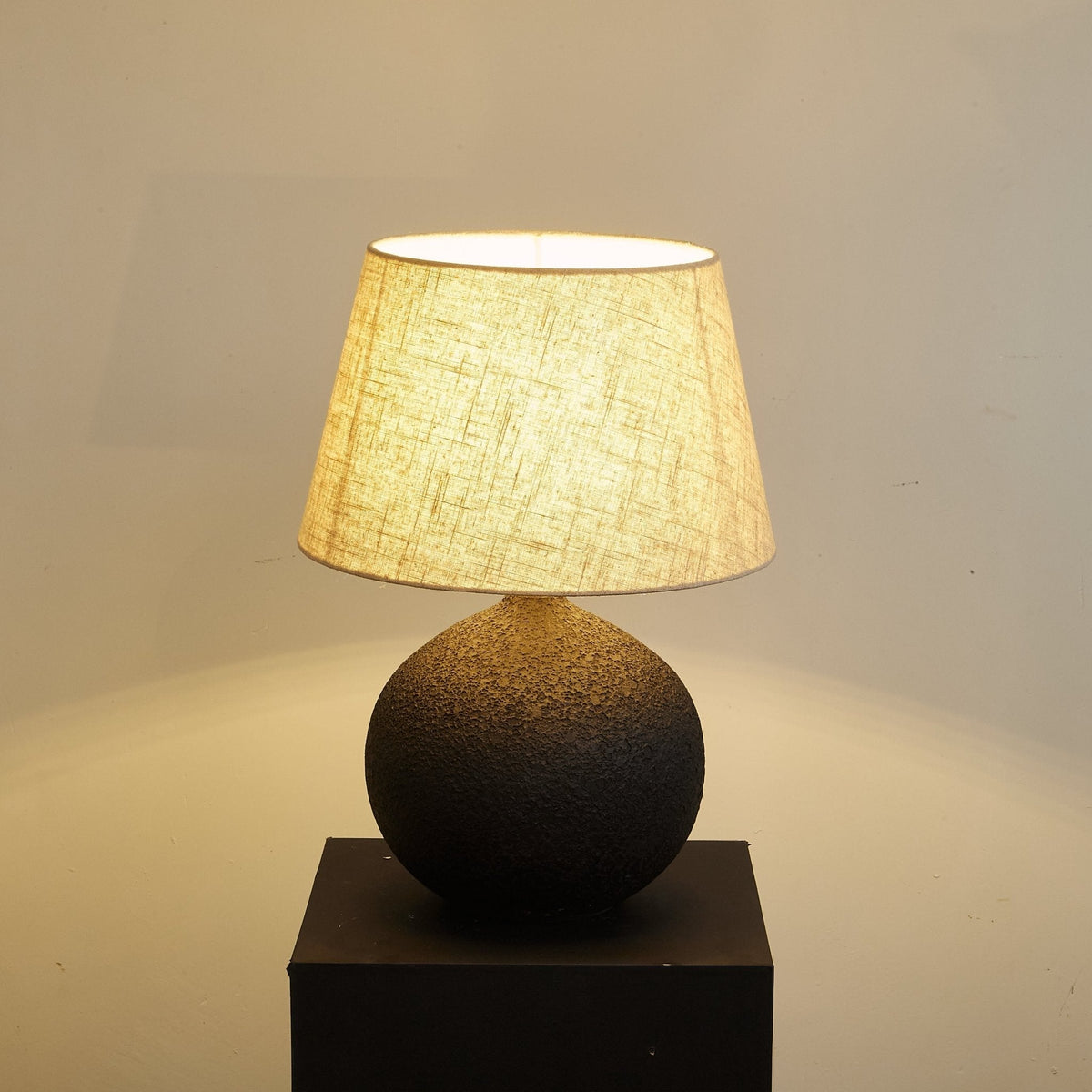 Serena Modern Table Lamp