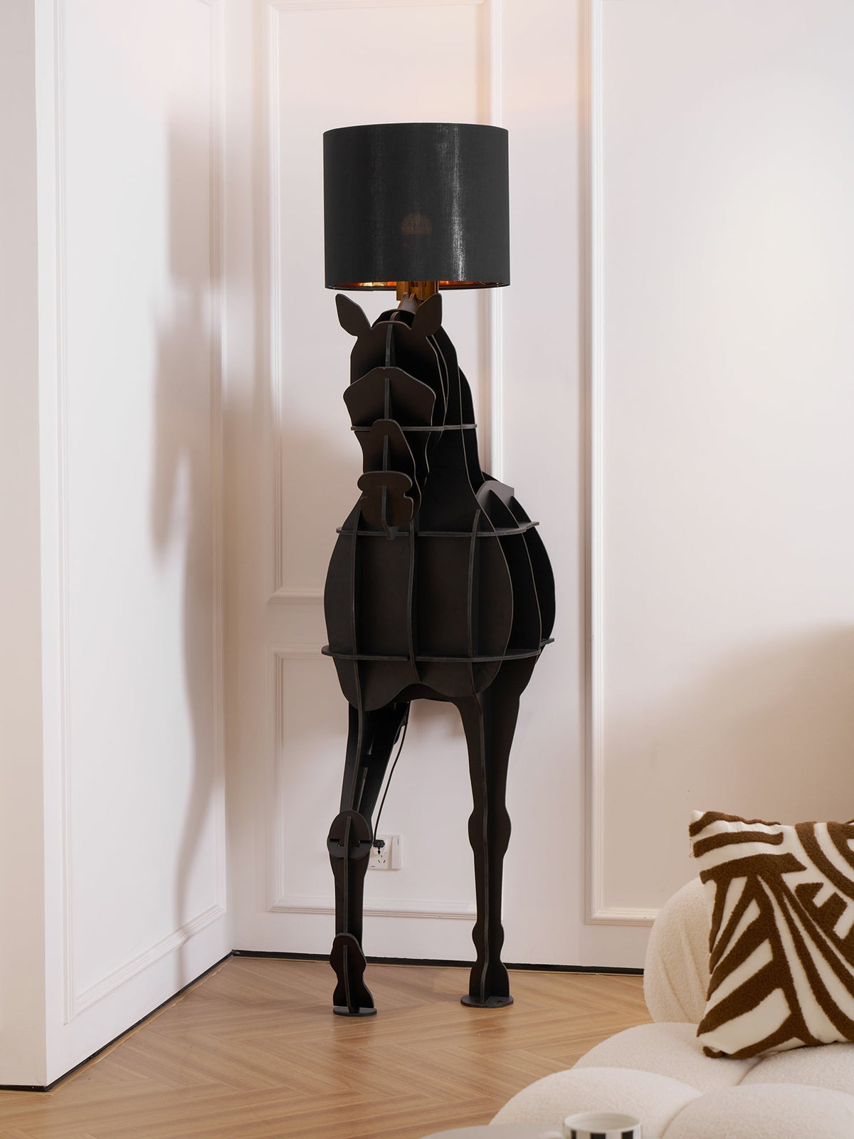 Nrasen Horse-shaped Floor Lamp
