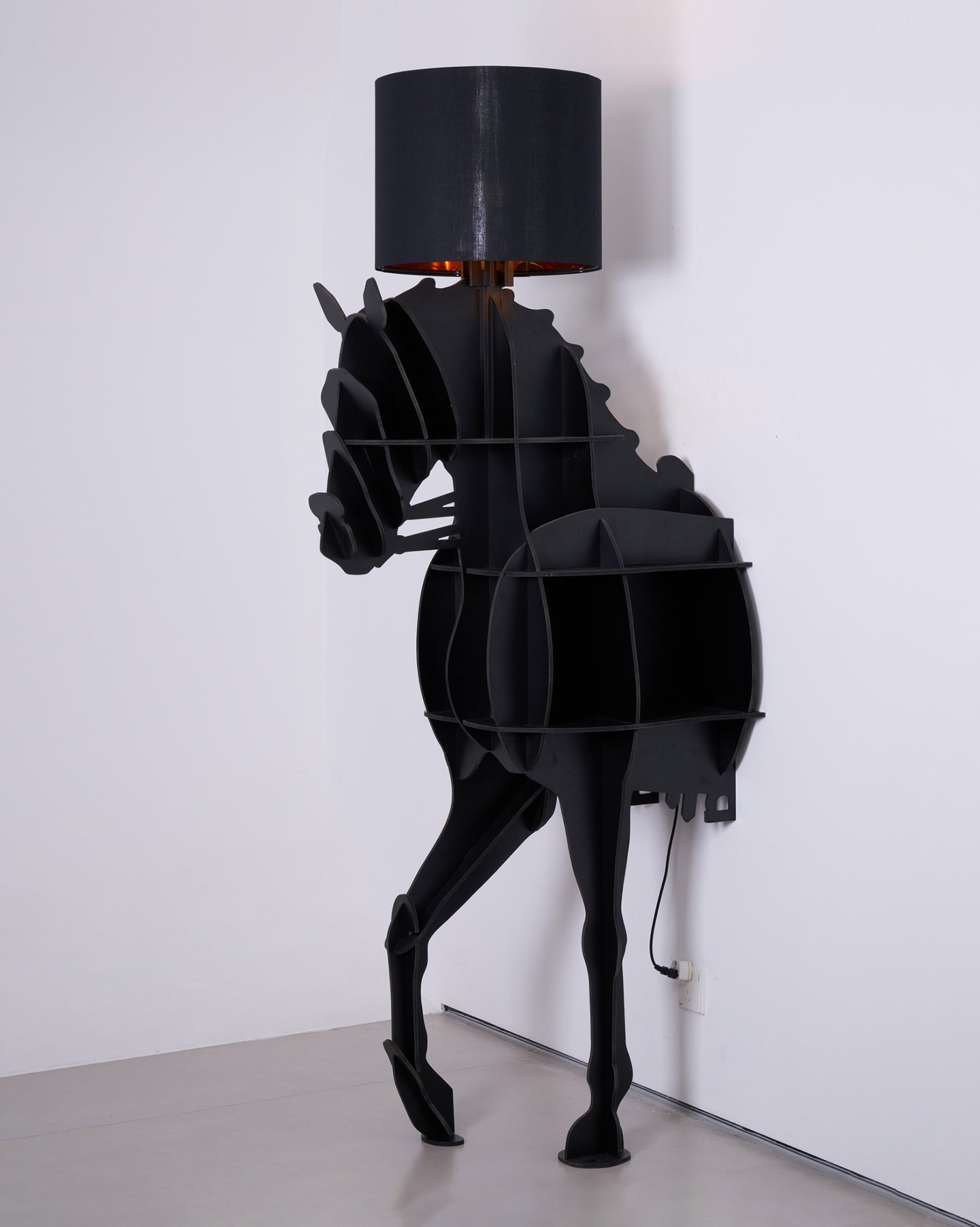 Nrasen Horse-shaped Floor Lamp