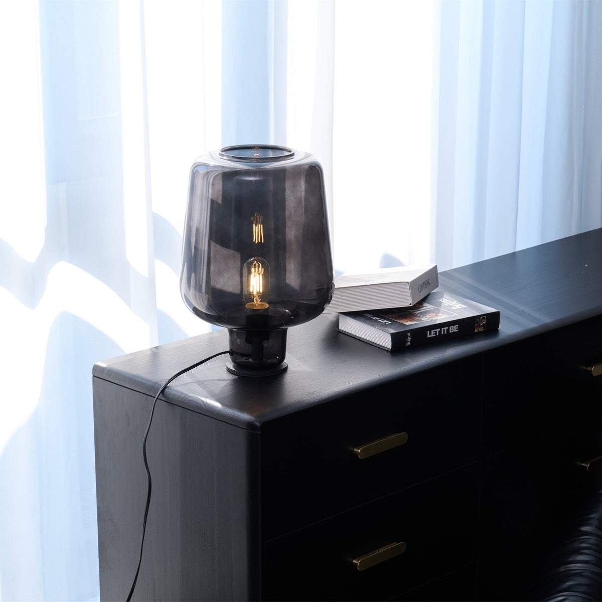 Eanlari Glass Contemporary Table Lamp