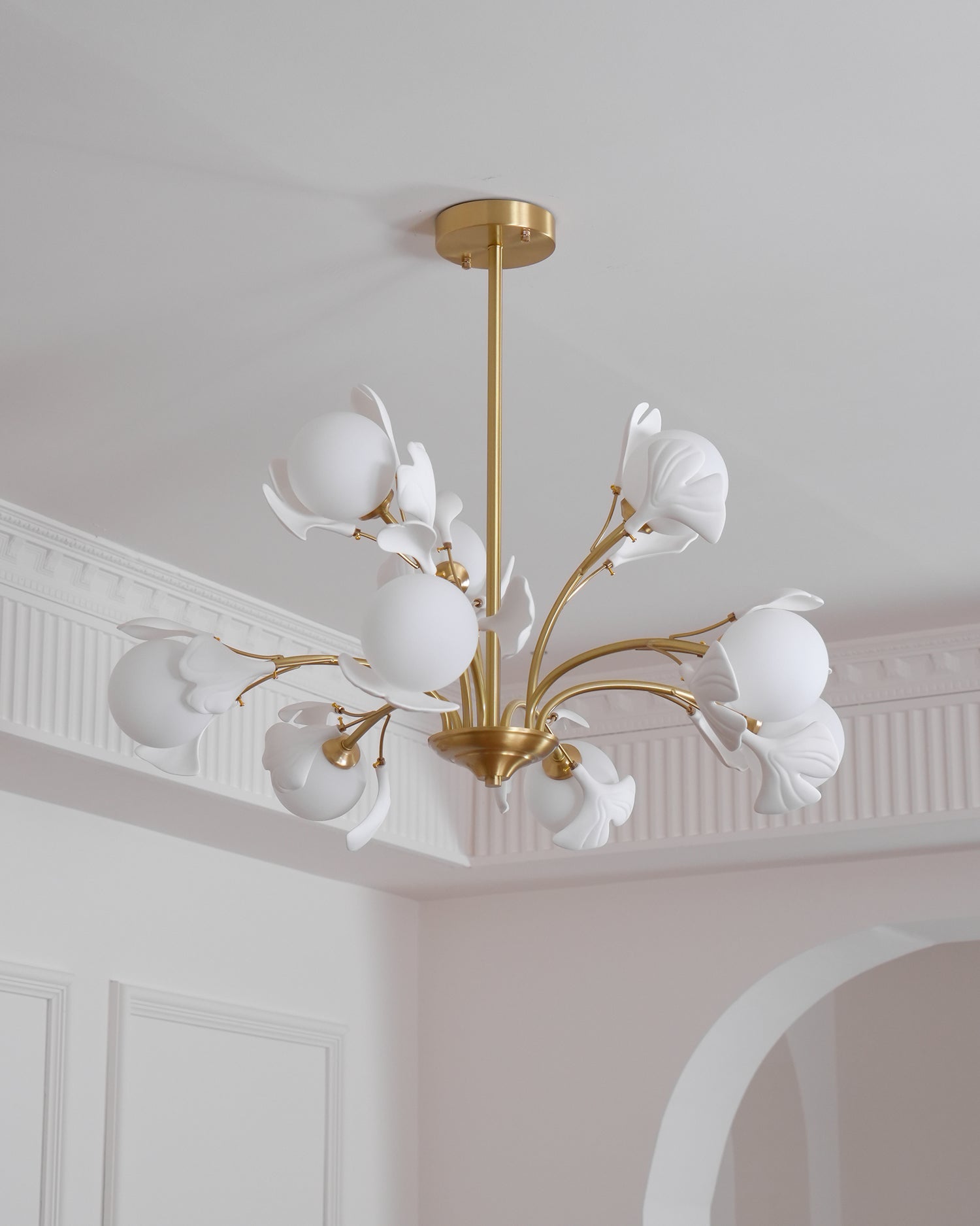 Dorvel Chandelier Ginkgo Leaf Brass Ceramic Glass