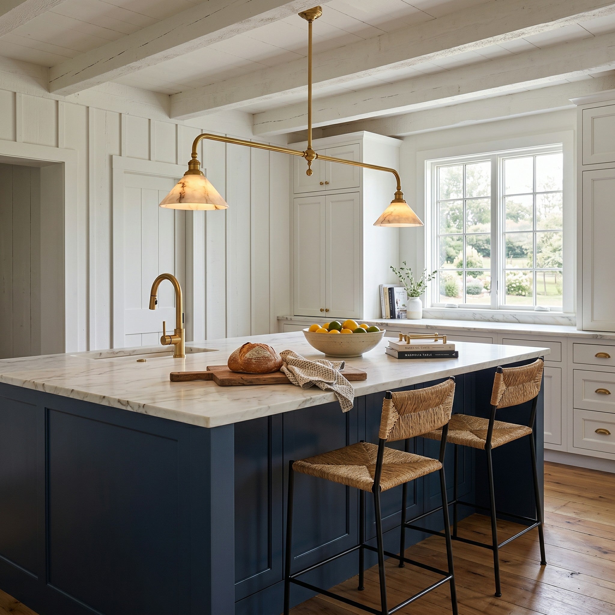 Niveine Alabaster Pendant Light
