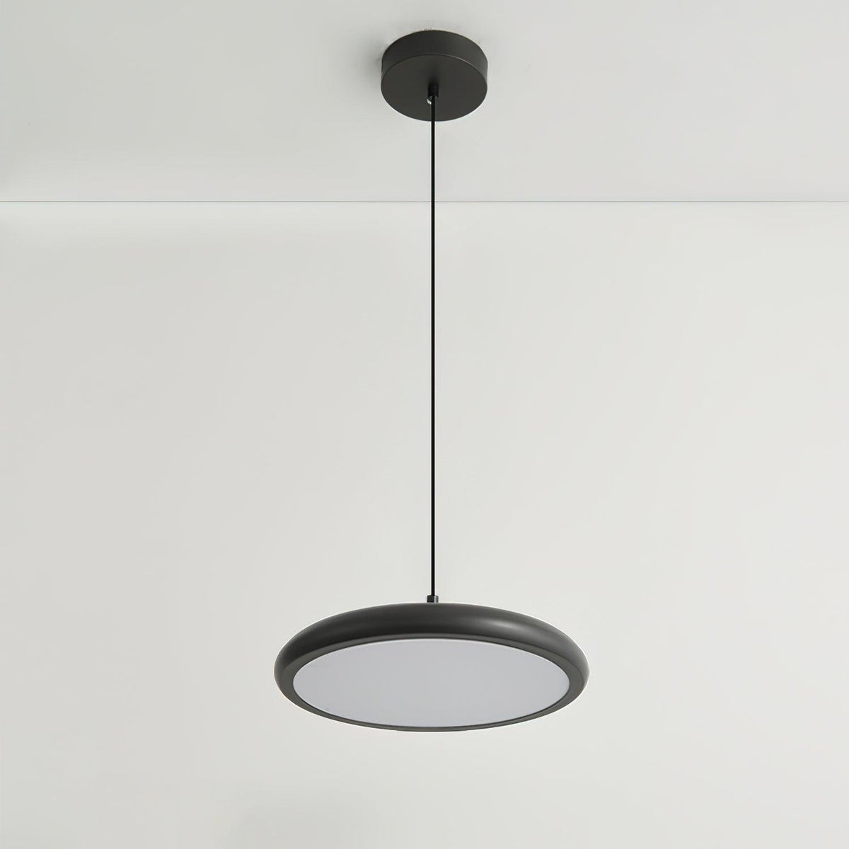 Wynric Brass Glam Pendant Lamp