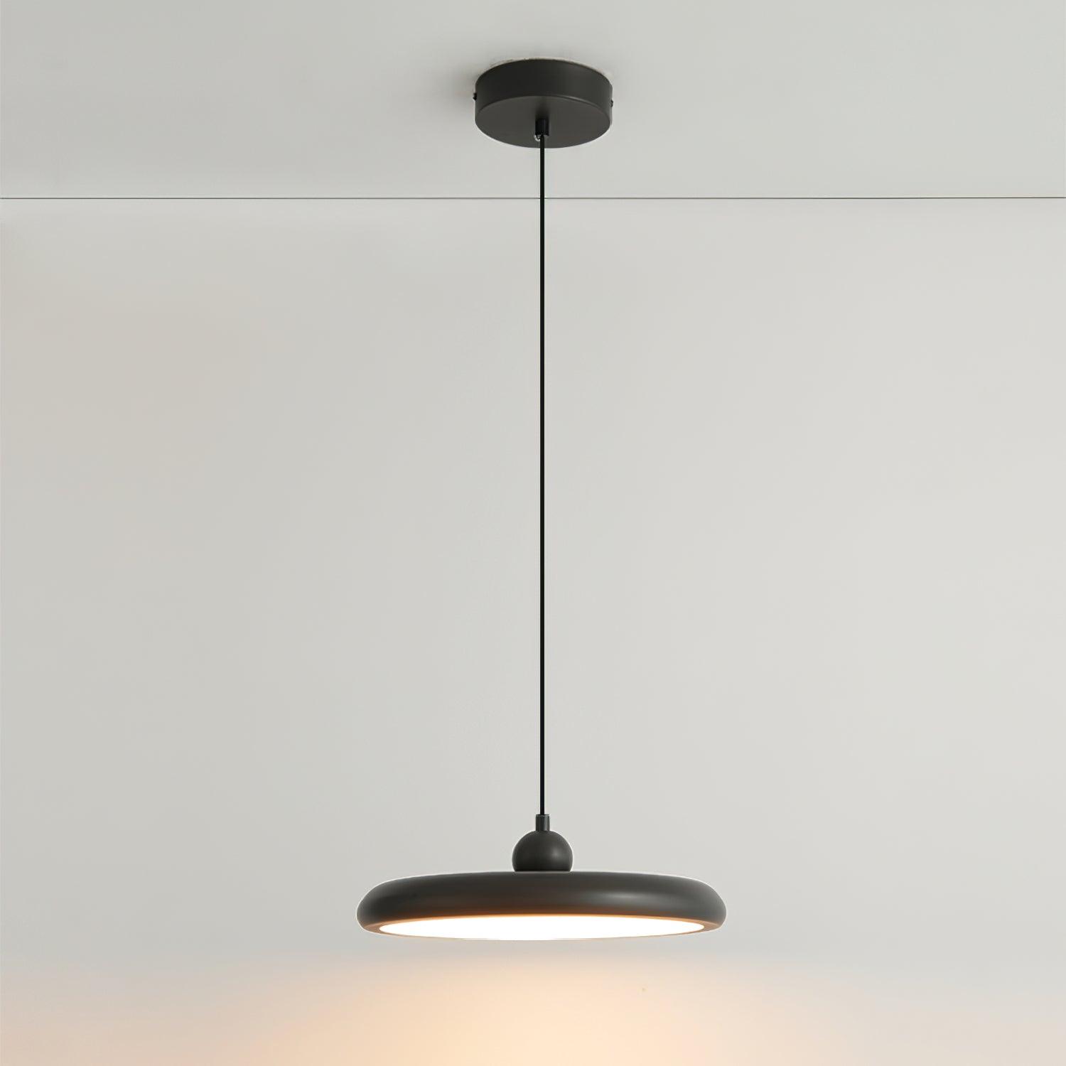 Wynric Brass Glam Pendant Lamp