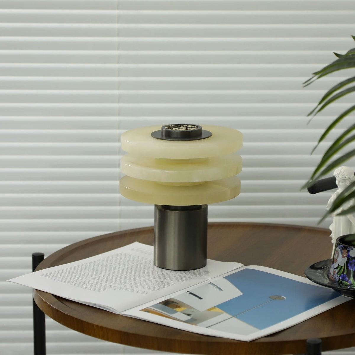 Pryt Obelisk Alabaster Table Lamp