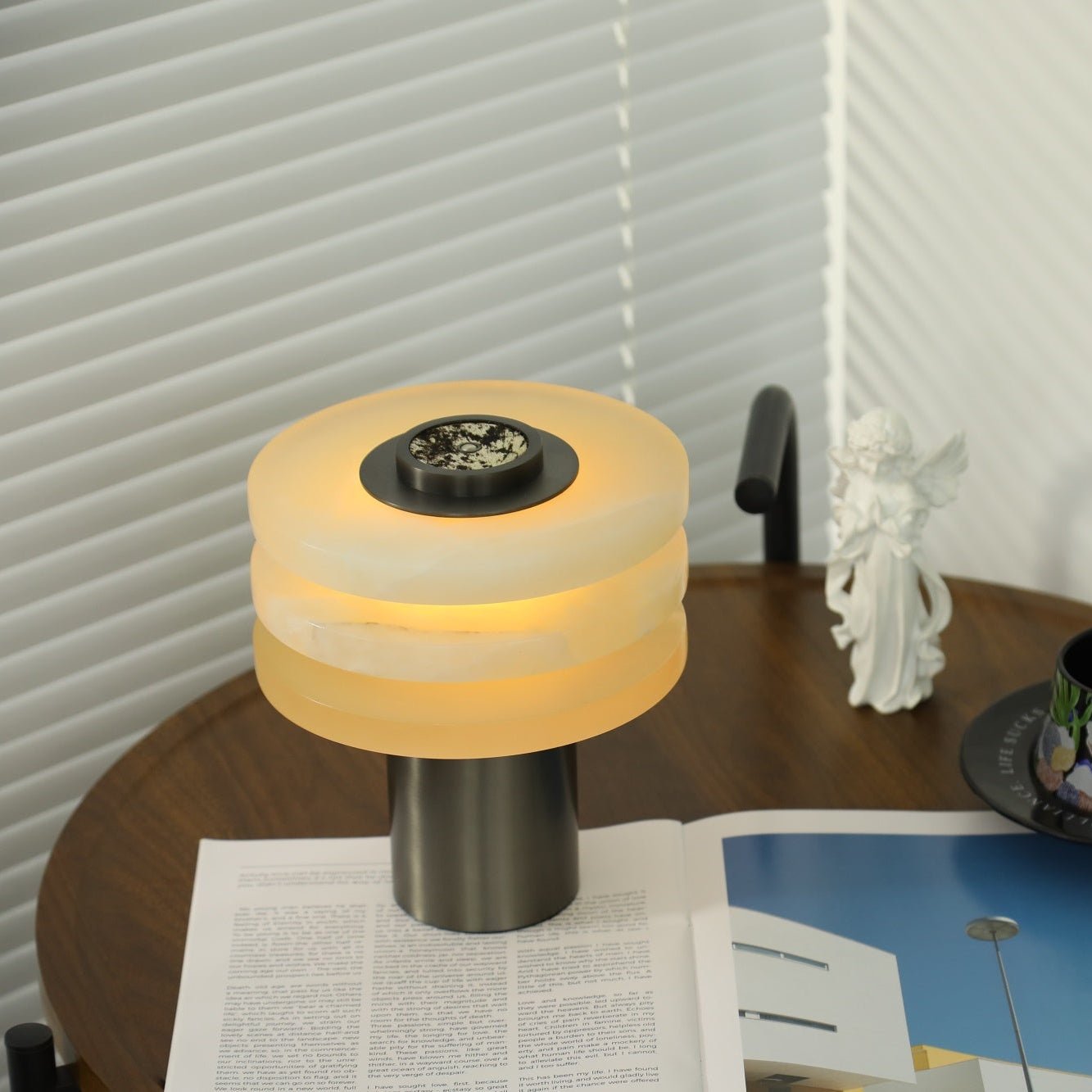 Pryt Obelisk Alabaster Table Lamp