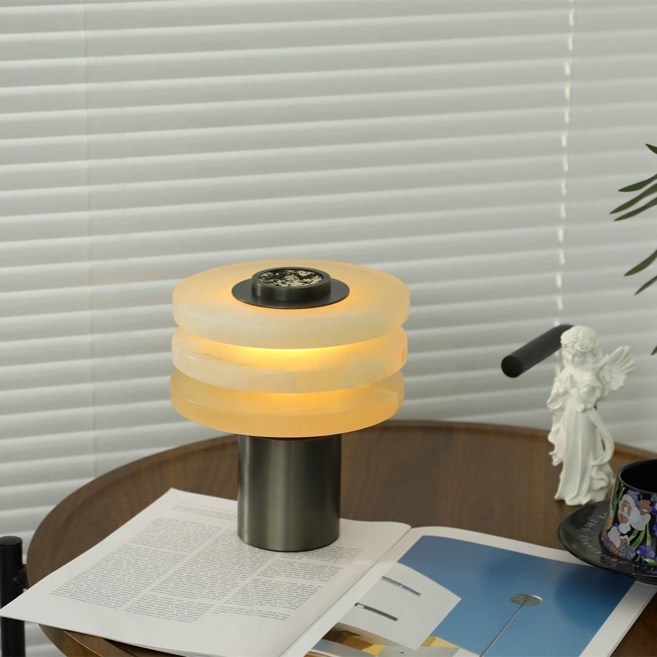 Pryt Obelisk Alabaster Table Lamp