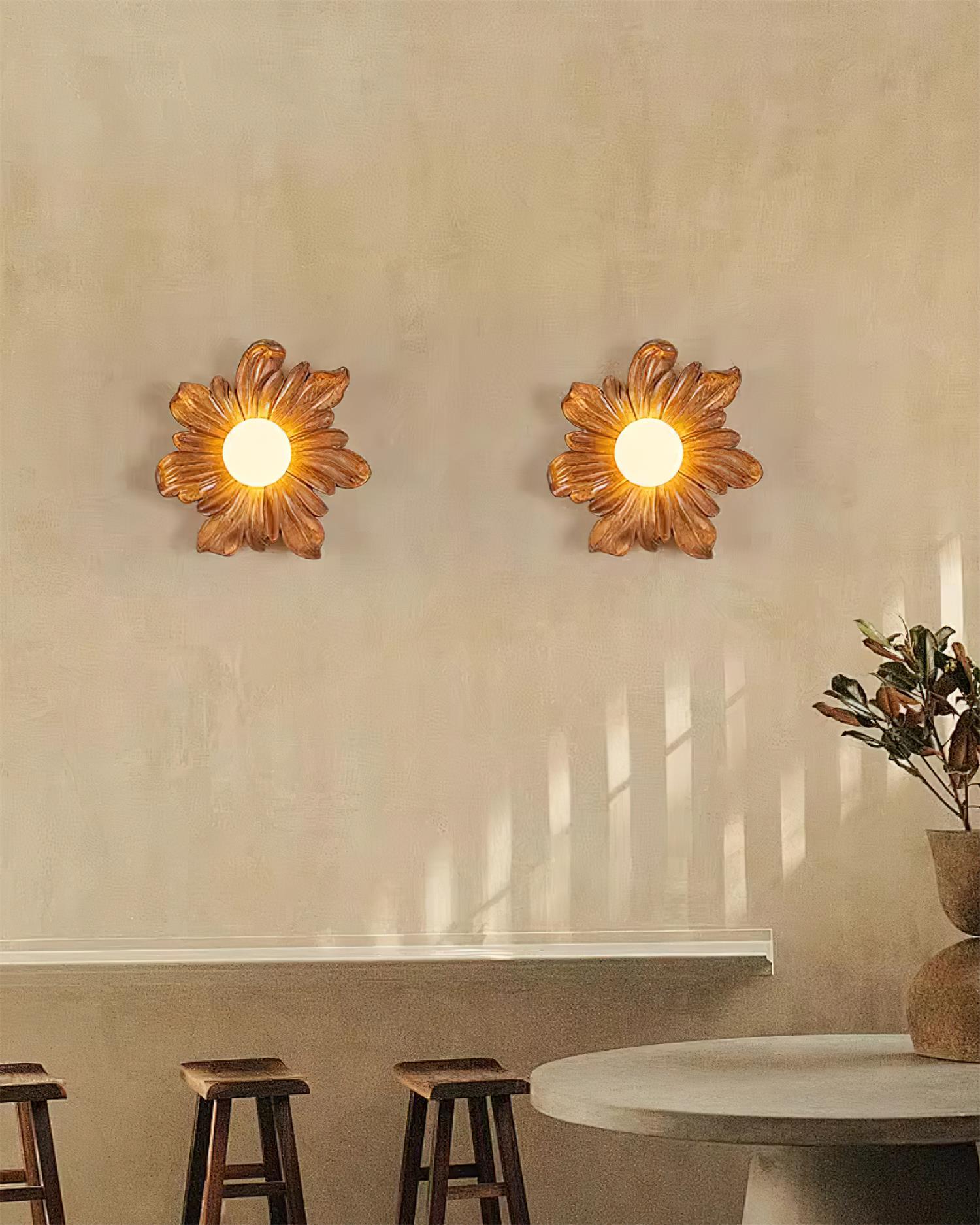 Tina Flower Wall Lamp - Neutral Decor