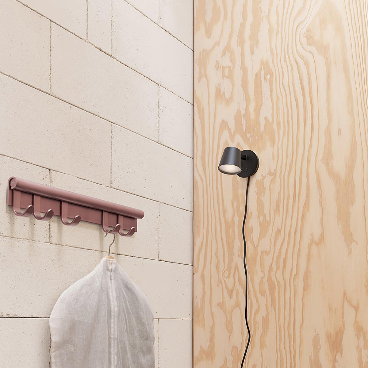 Tirwen Modern Minimalist Plug-In Wall Lamp