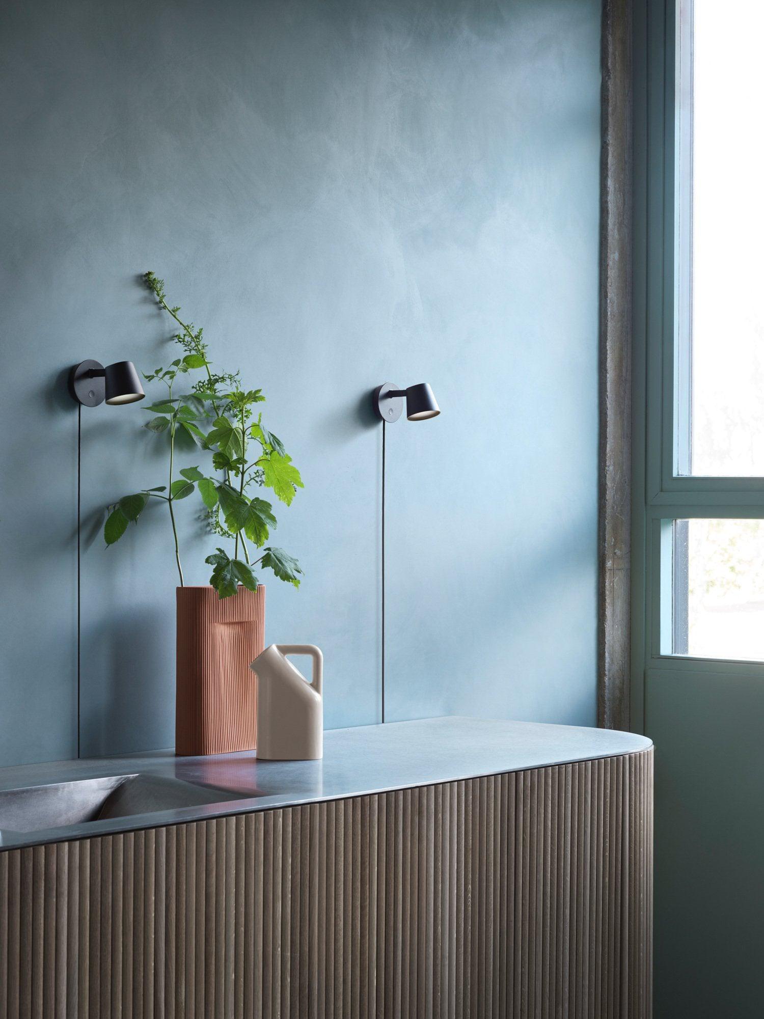 Tirwen Modern Minimalist Plug-In Wall Lamp