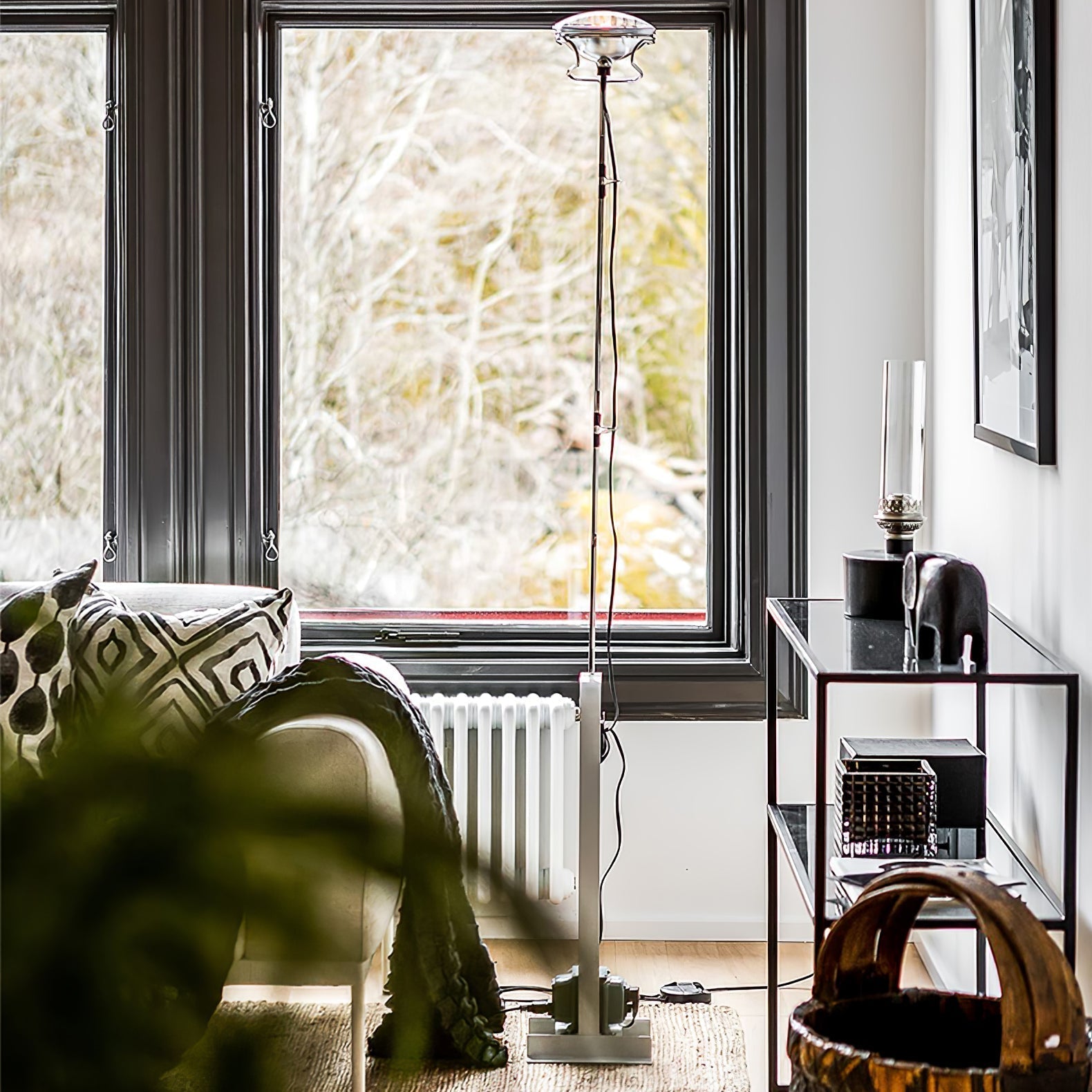 Jiro Contemporary Floor Lamp