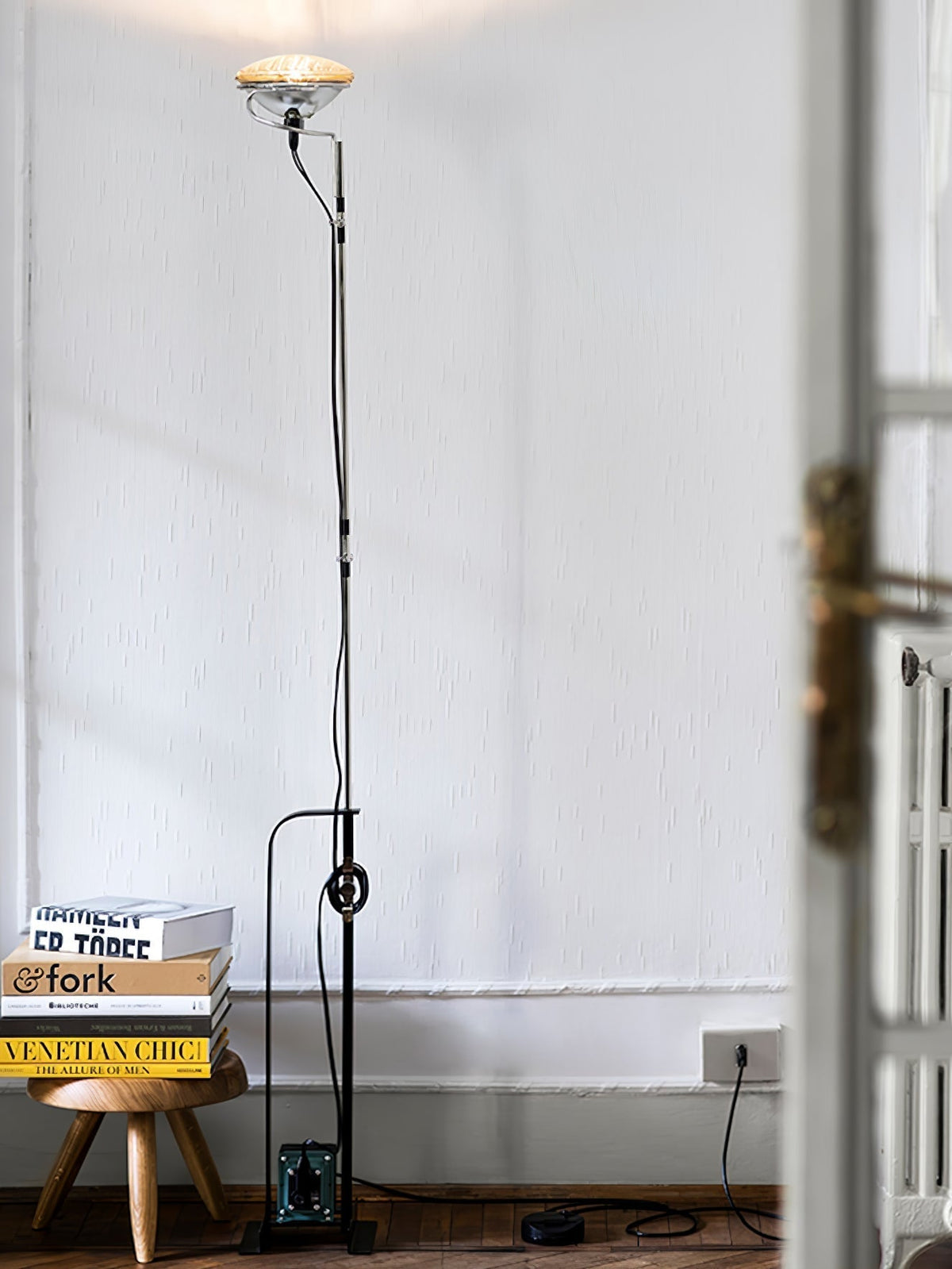 Jiro Contemporary Floor Lamp