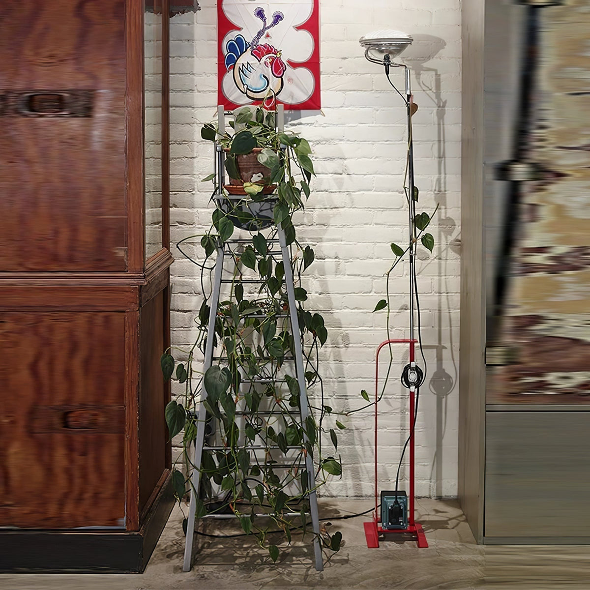 Jiro Contemporary Floor Lamp