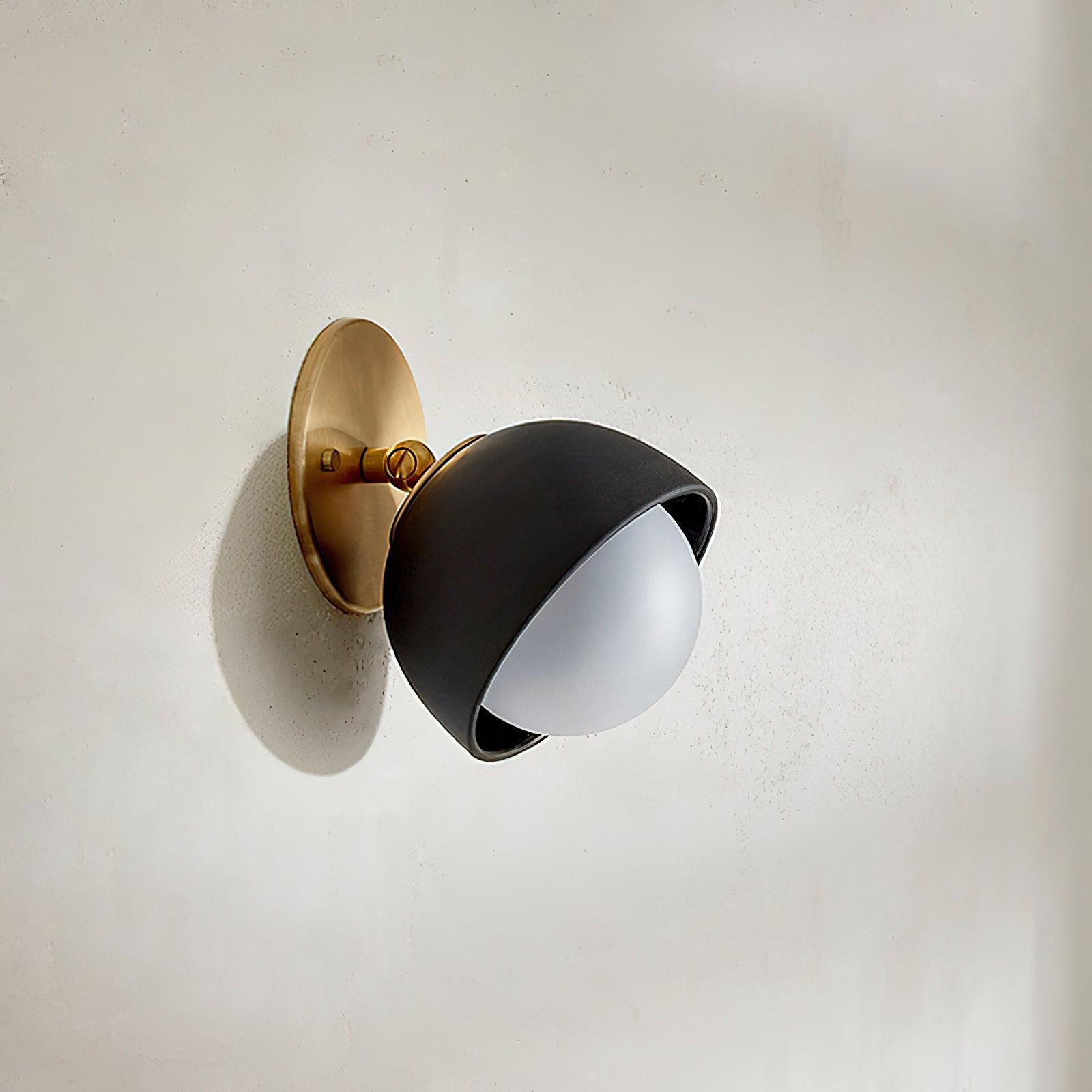 Lia Travertine Wall Light