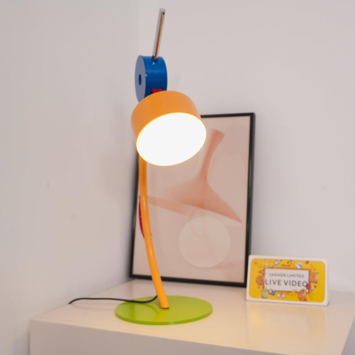 Niraneria Acrylic Artistic Table Lamp