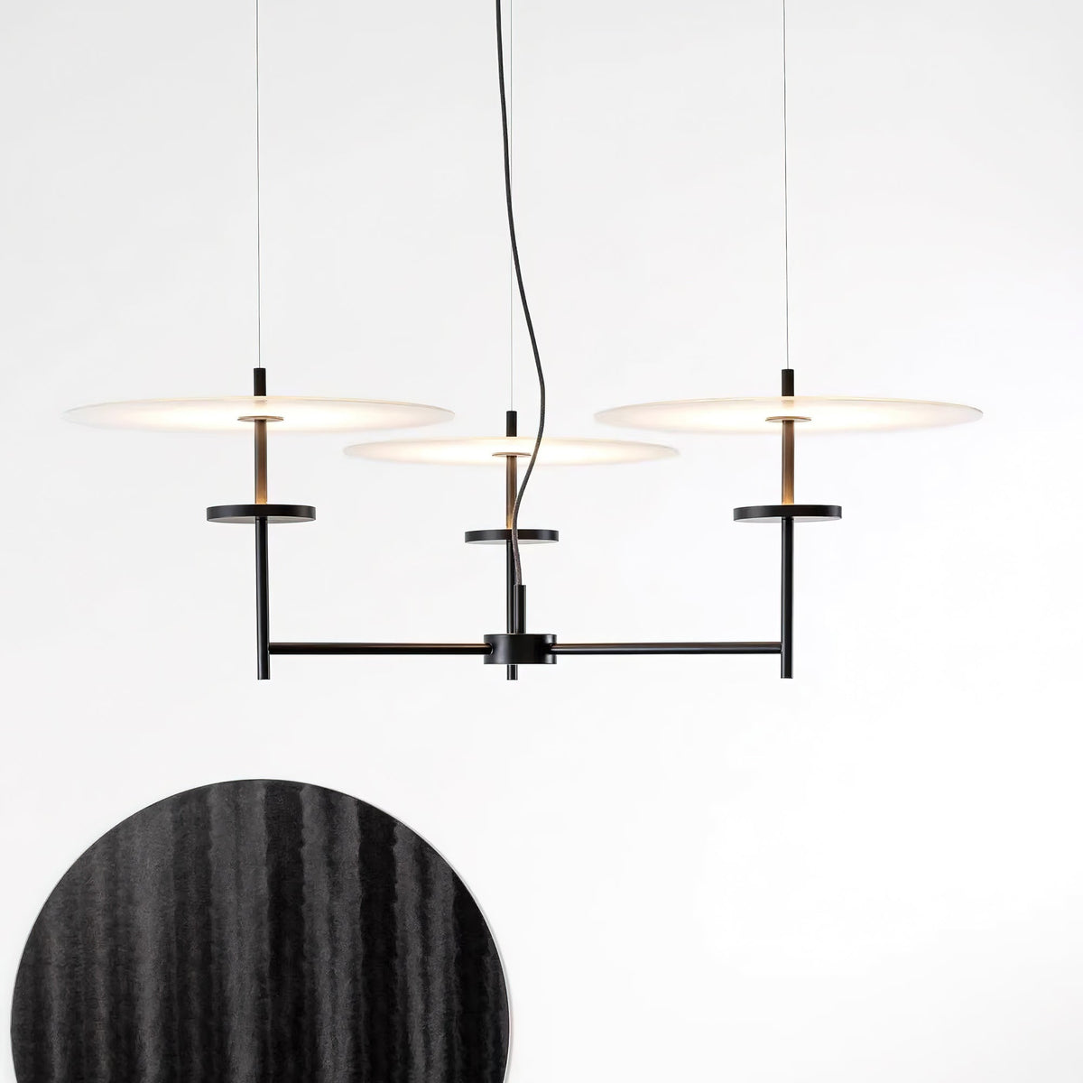 Avlaeir Premium Elegance Art Chandelier