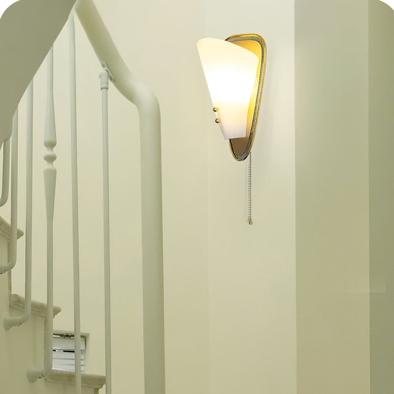 Auremont Triangular Wall Lamp