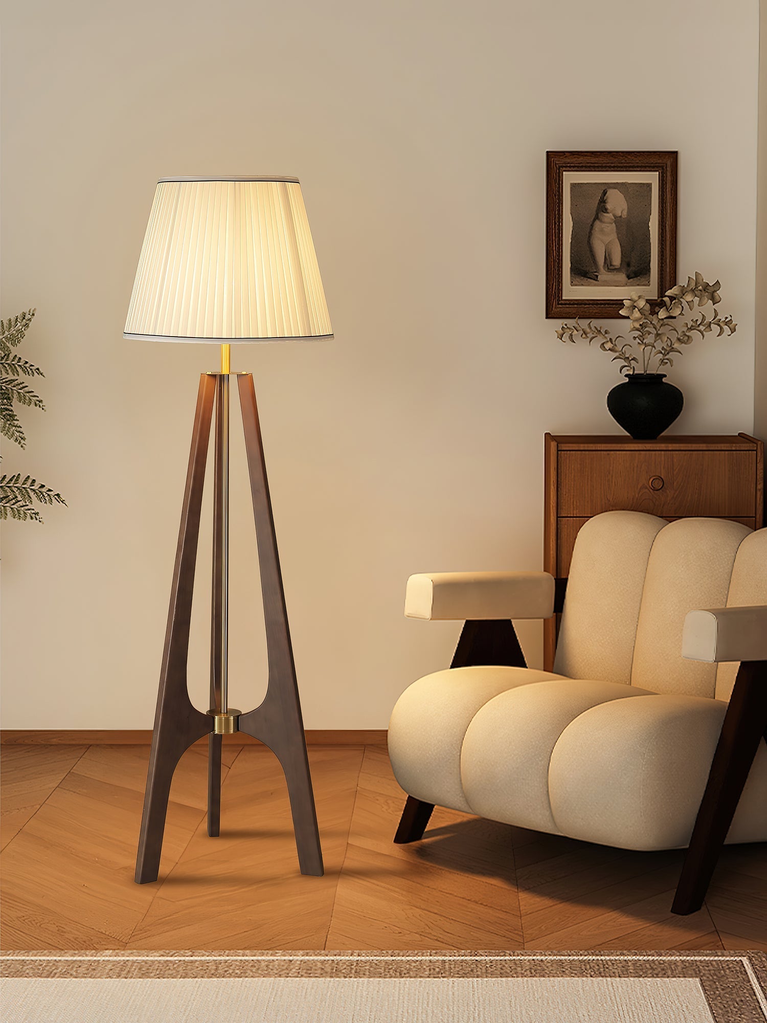 Halvyn Tripod Floor Lamp