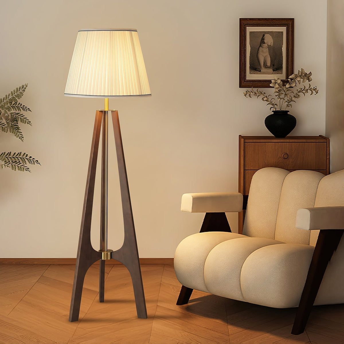 Halvyn Tripod Floor Lamp