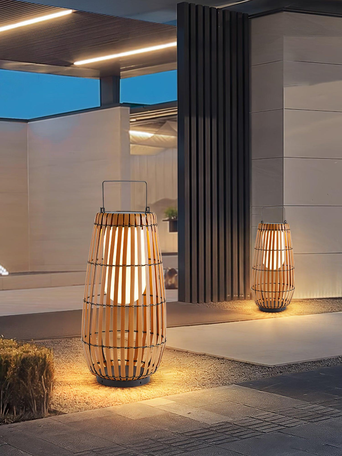 Veshael Tropic Braid Lantern Outdoor Lamp
