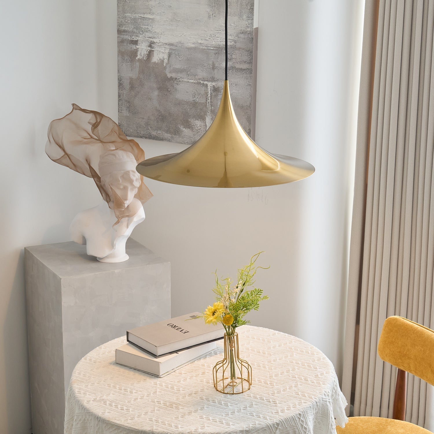 Pendant Lamp Slim Neck and Wide Flare Dining - Neutral Decor