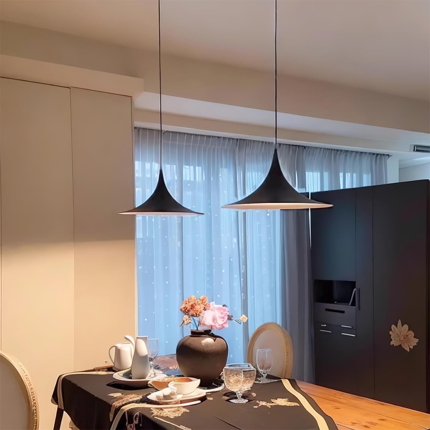 Pendant Lamp Slim Neck and Wide Flare Dining - Neutral Decor