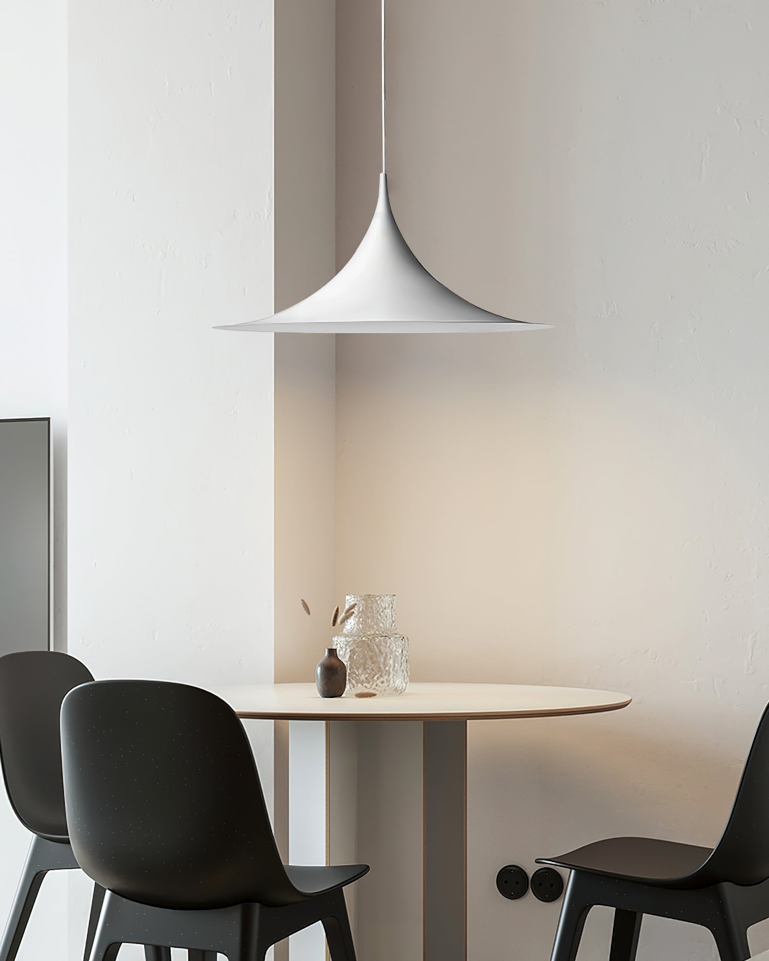 Pendant Lamp Slim Neck and Wide Flare Dining - Neutral Decor