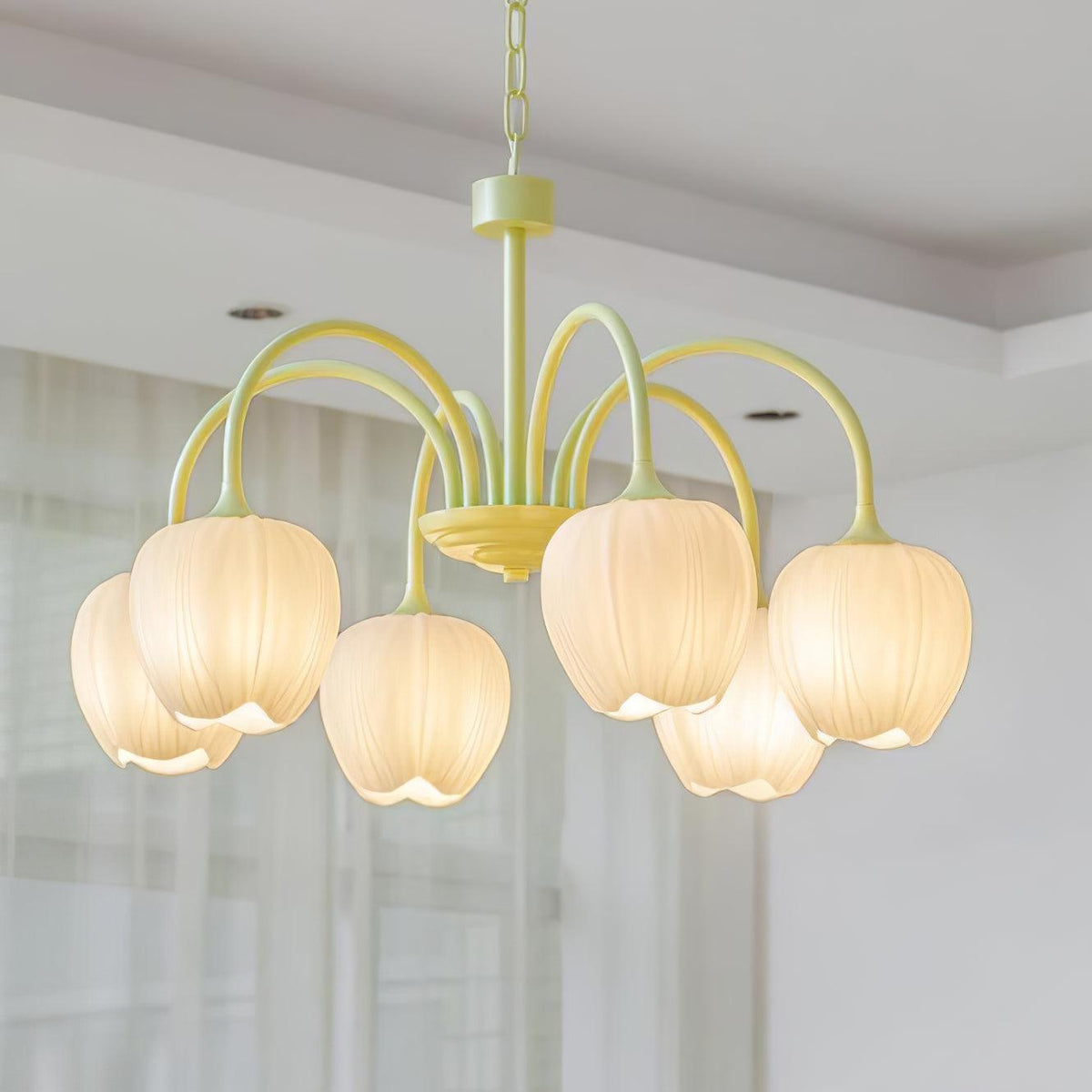 Fairmere Tulip Matcha Chandelier
