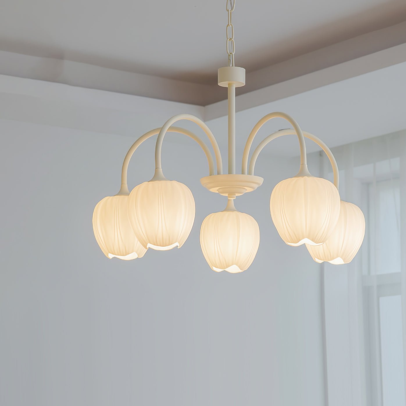 Fairmere Tulip Matcha Chandelier