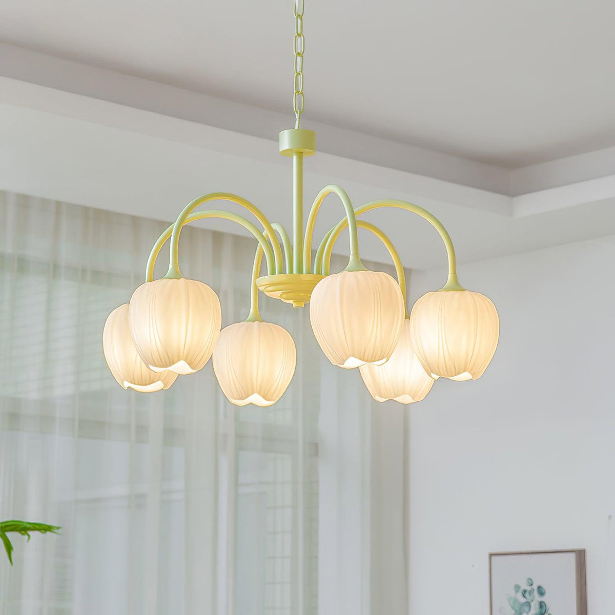 Fairmere Tulip Matcha Chandelier