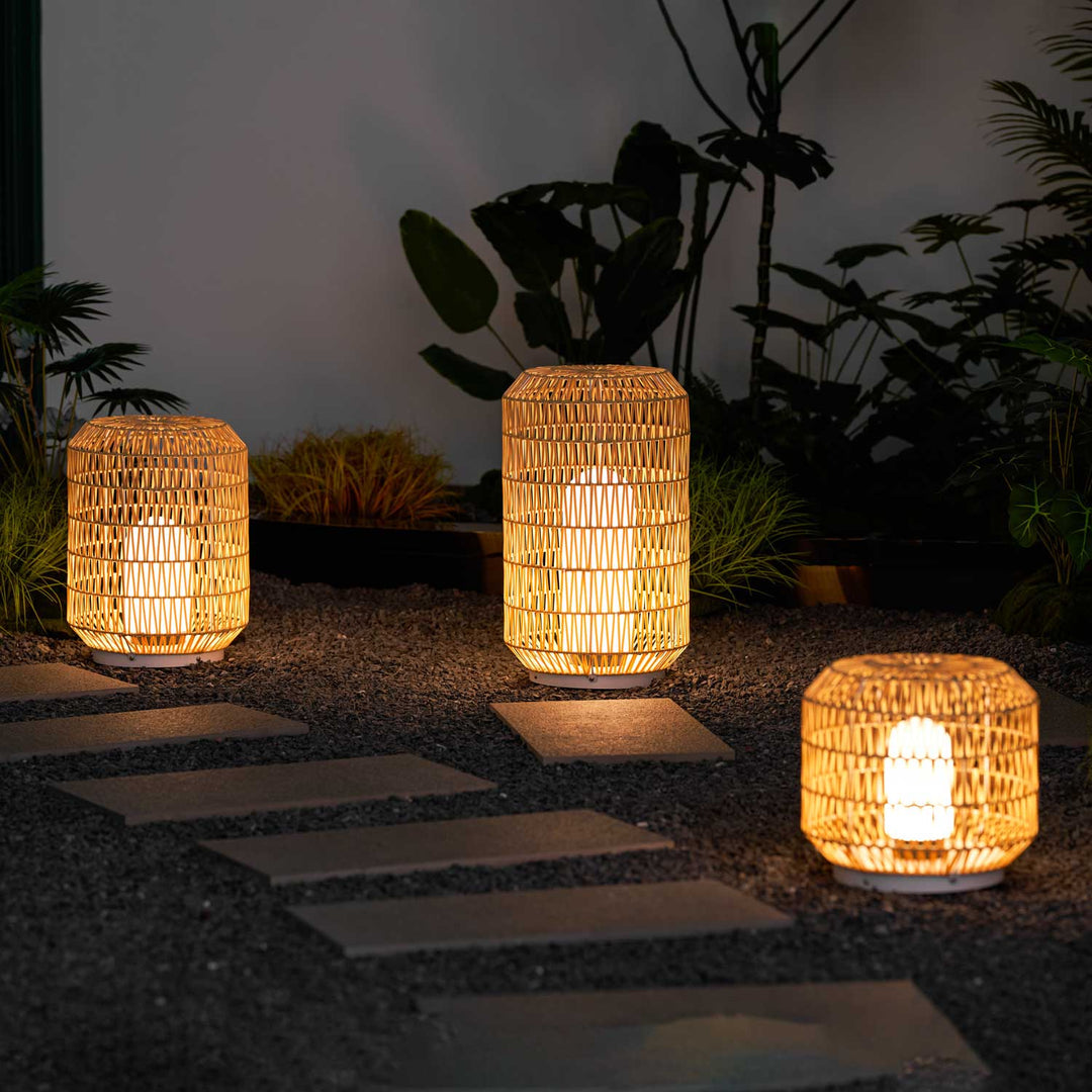 Velaleria Outdoor Light