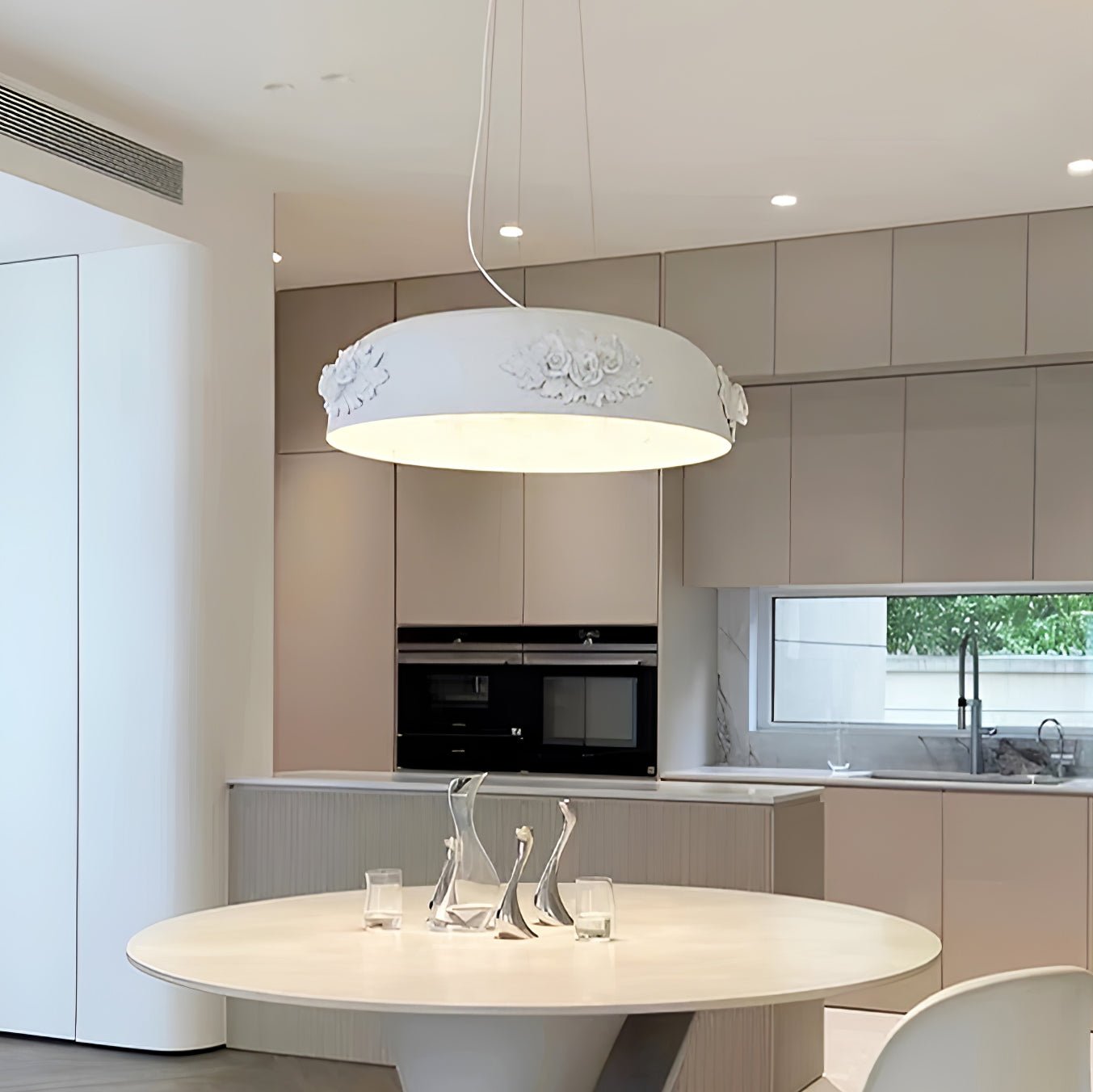 Vilaeos Minimalist Resin Wall Light