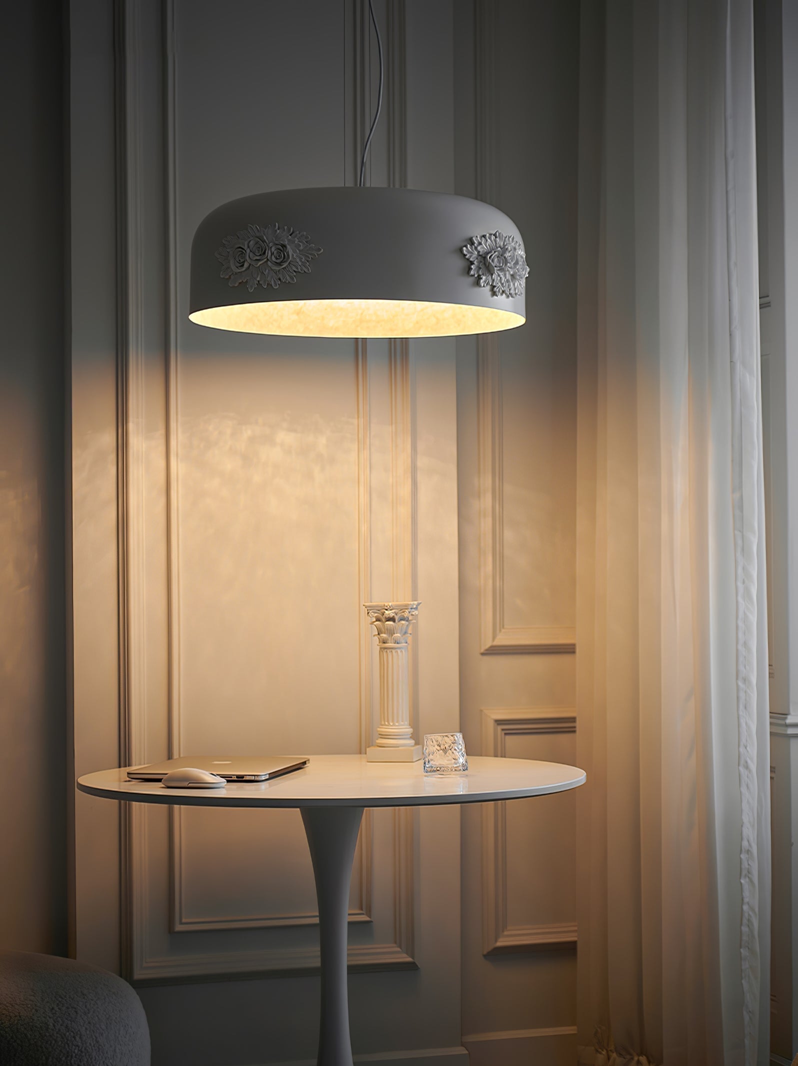 Vilaeos Minimalist Resin Wall Light