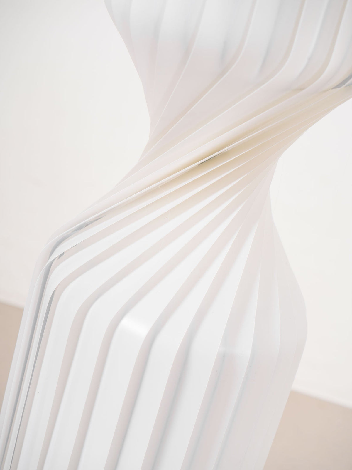 Oraeoril Modern PVC Floor Lamp