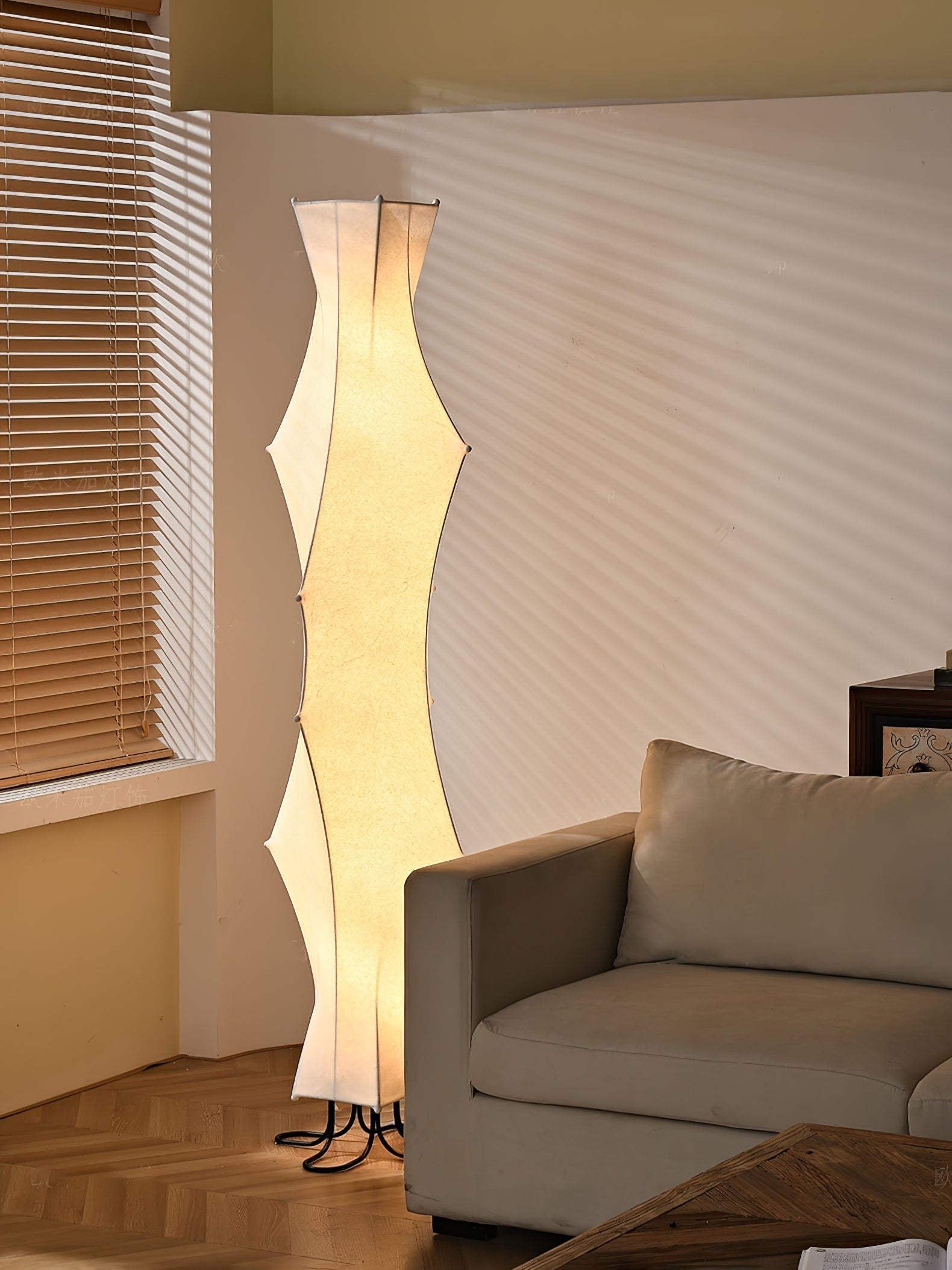 Vela Twist Silk Floor Lamp