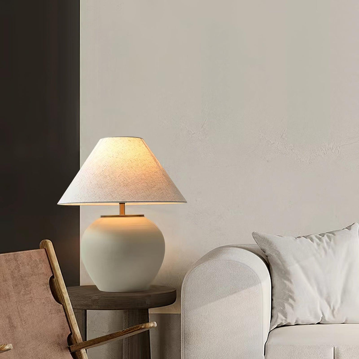 Etalis Ceramic Table Lamp