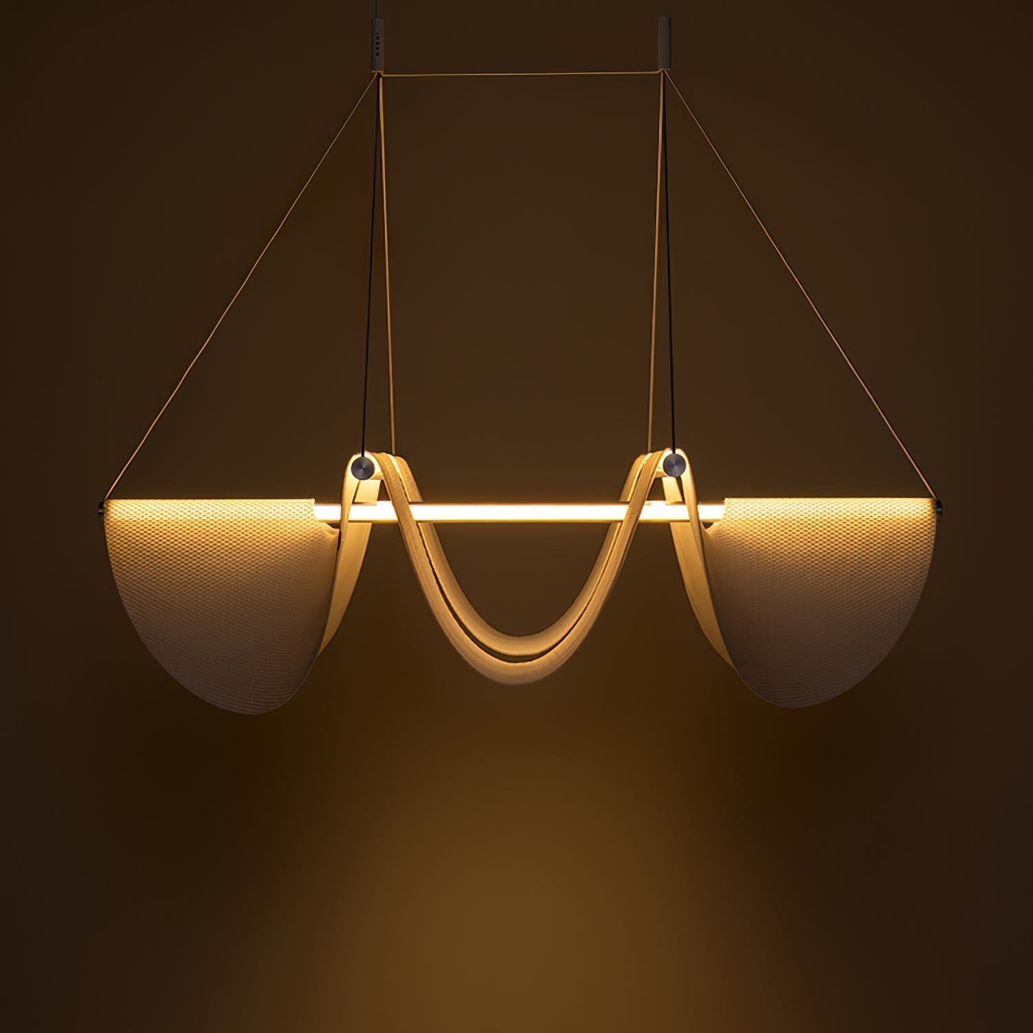 Avenuelle Postmodern Luxury Ribbon Pendant Lamp