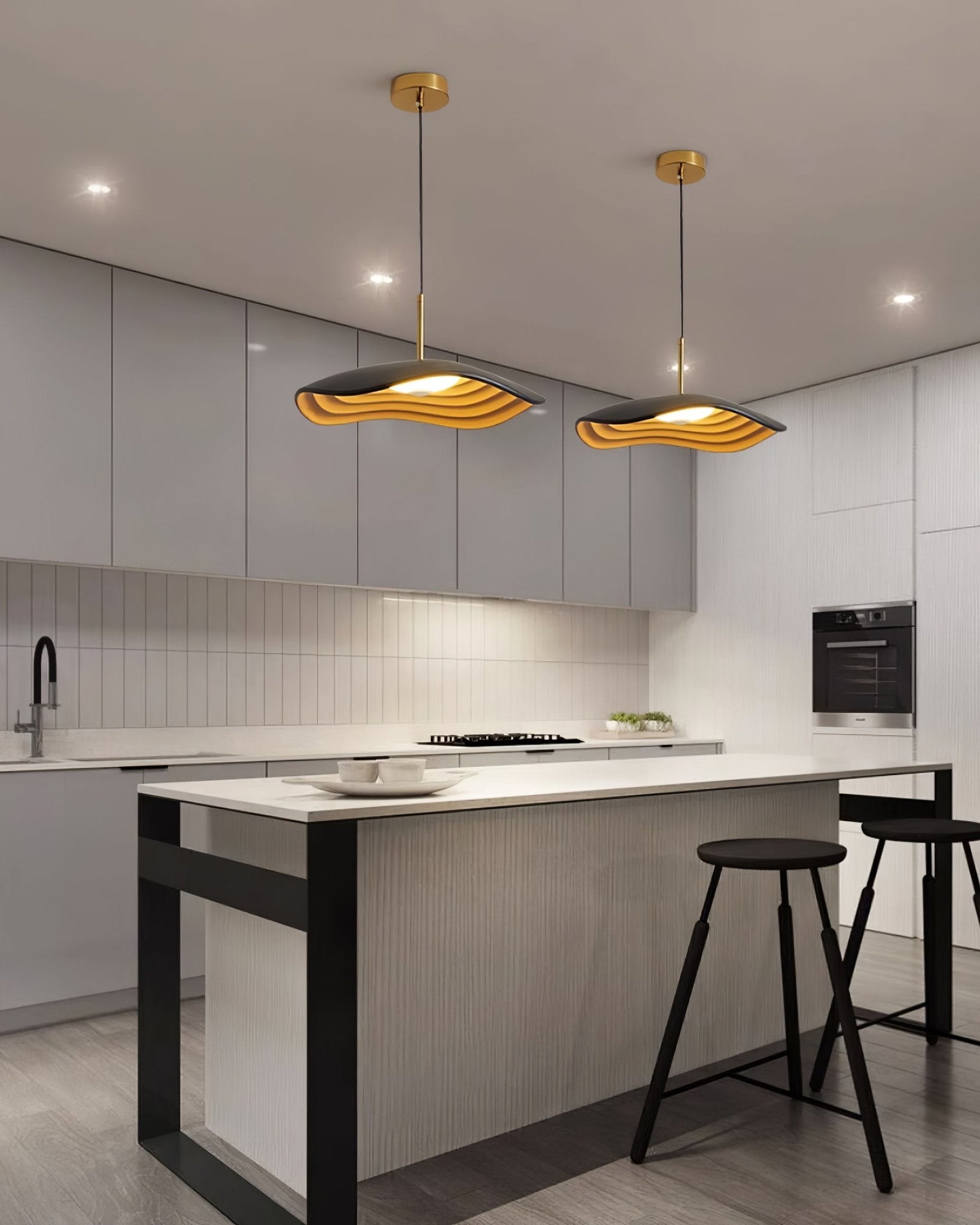 Zynthra Resin Artistic Pendant Lamp