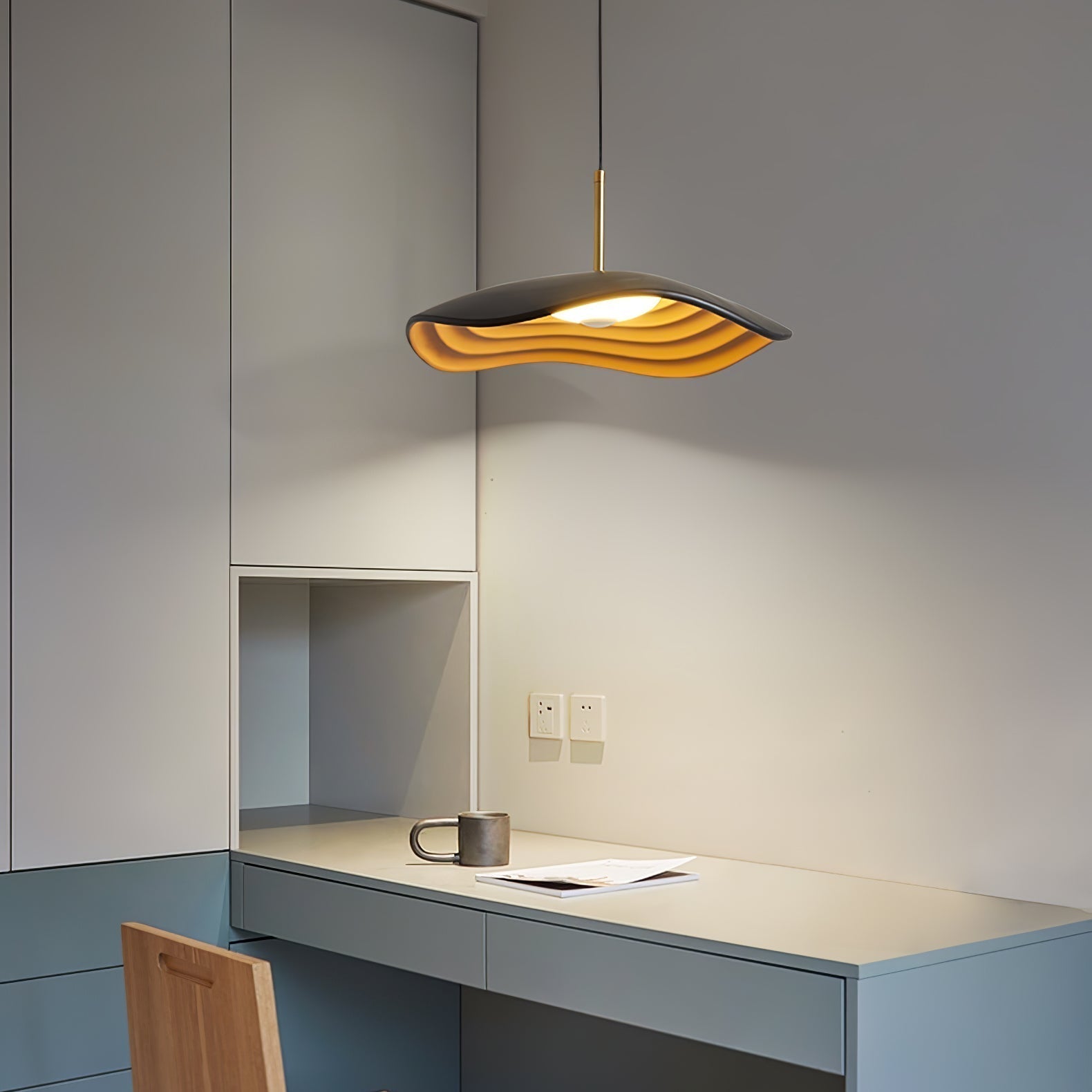 Zynthra Resin Artistic Pendant Lamp