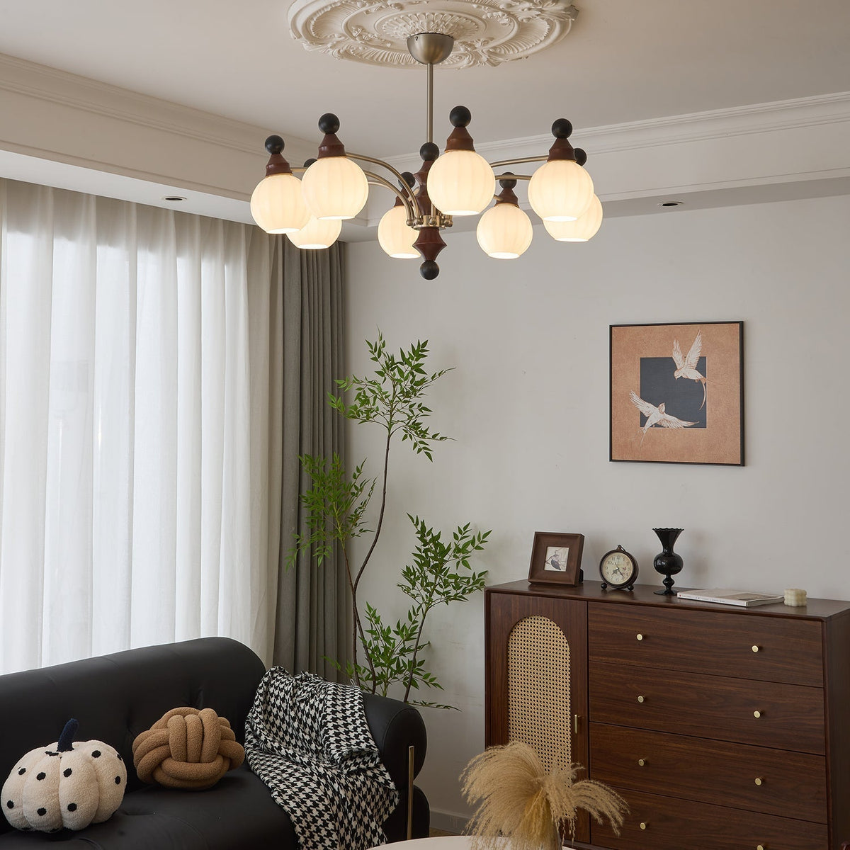 Zosilara Traditional Elegance Wood Chandelier