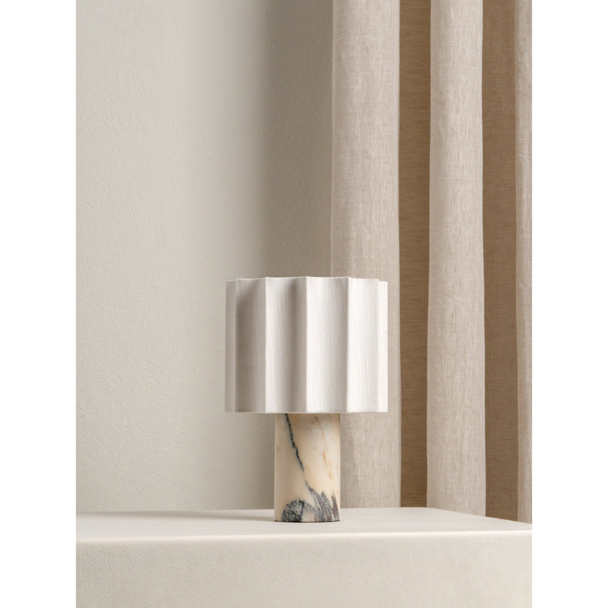 Selivella Table Lamp (Built-in Battery)