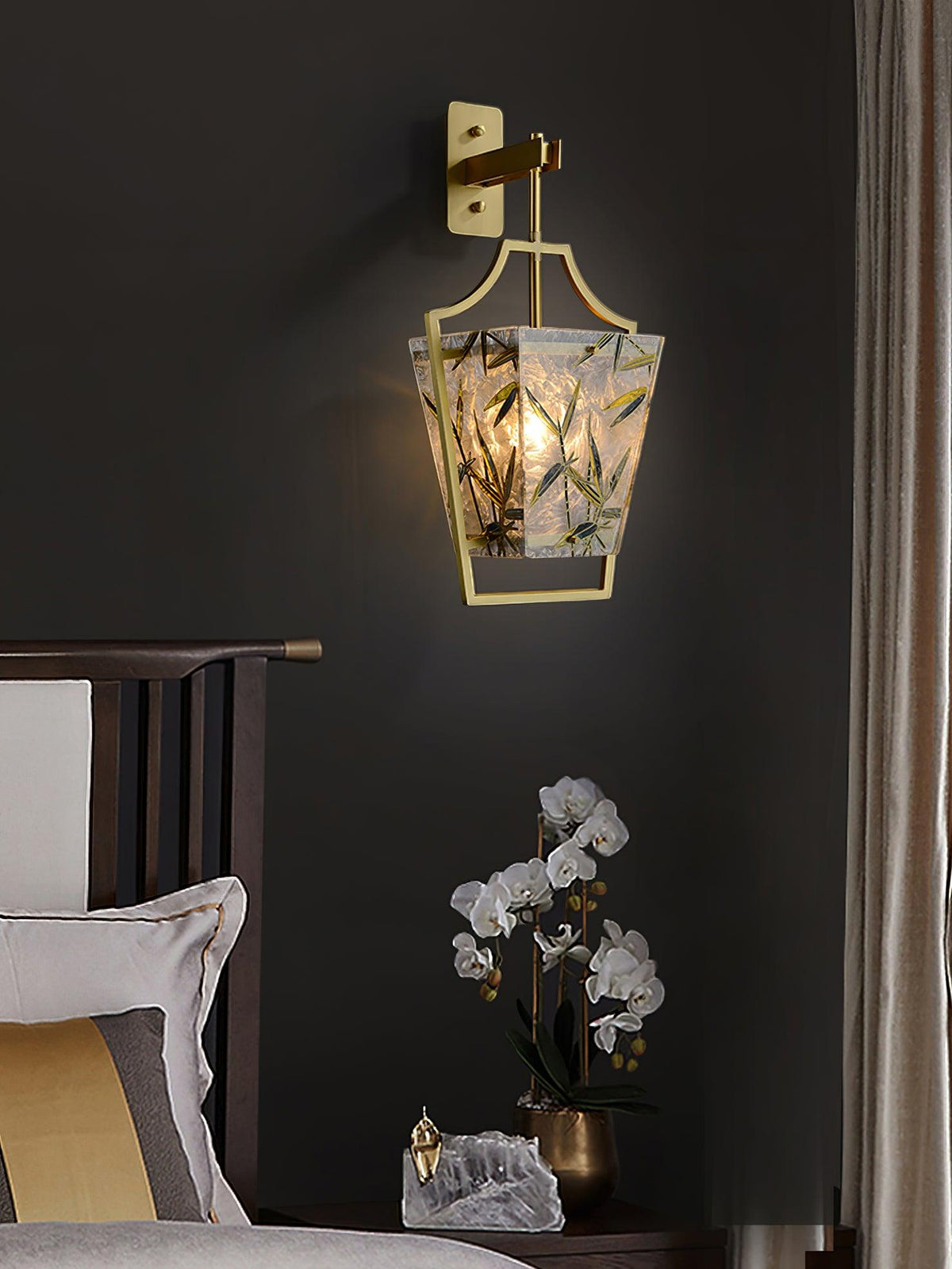 Zenith Elegant Brass Single Sconce