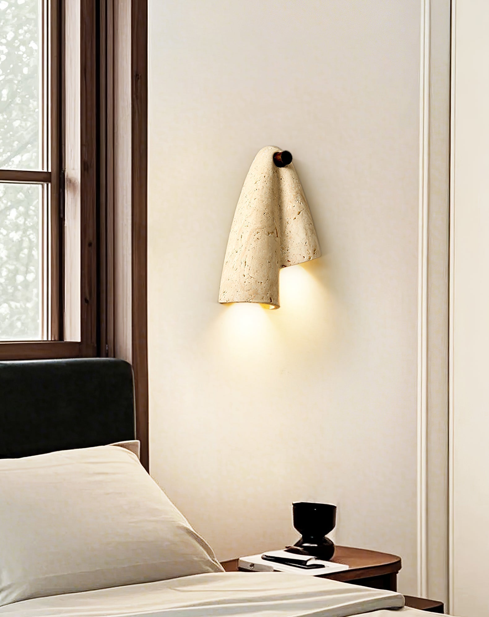 Valeliella Travertine Wall Light