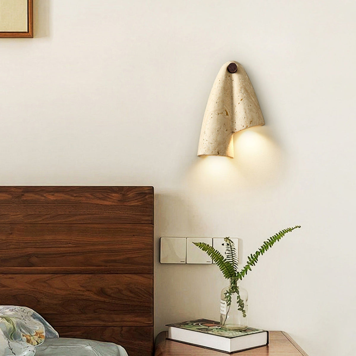 Valeliella Travertine Wall Light