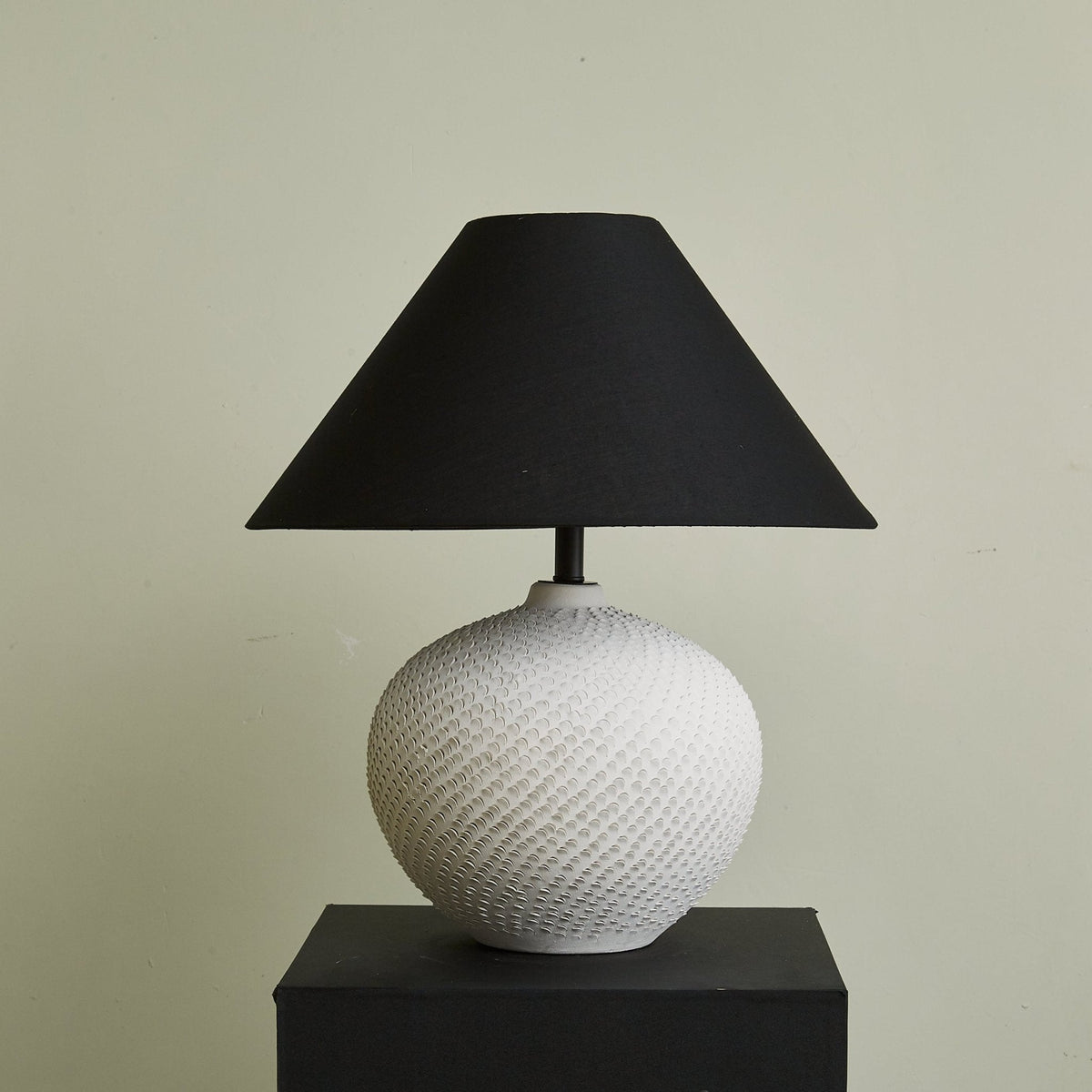 Elaarelle Minimalist Ceramics Table Lamp