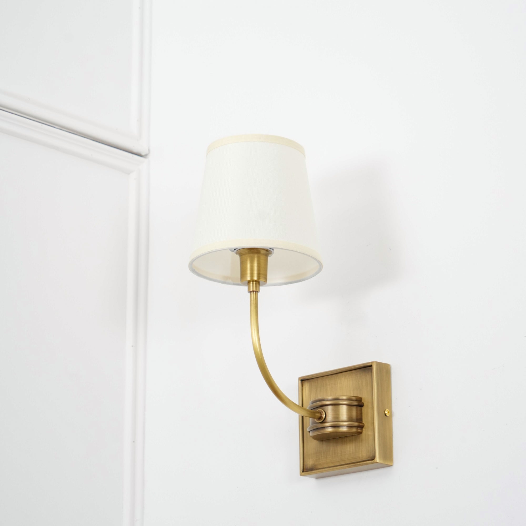 Varen Classic Black Bronze Wall Lamp
