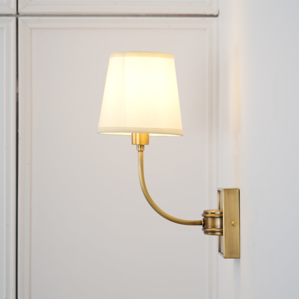 Varen Classic Black Bronze Wall Lamp