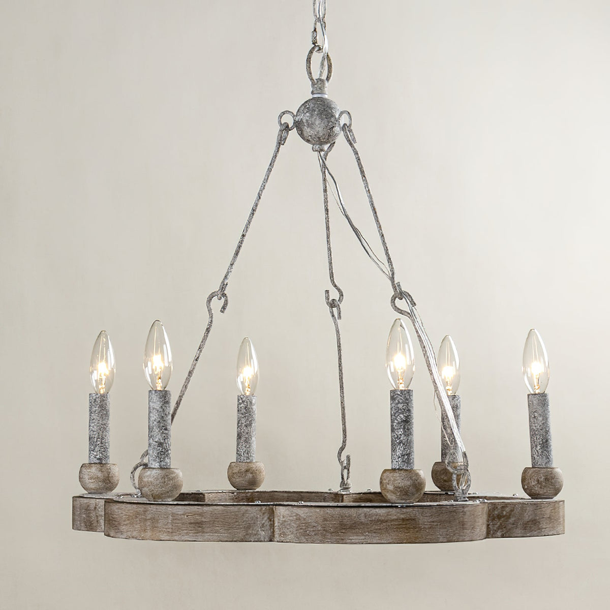 Elaarira Chandelier