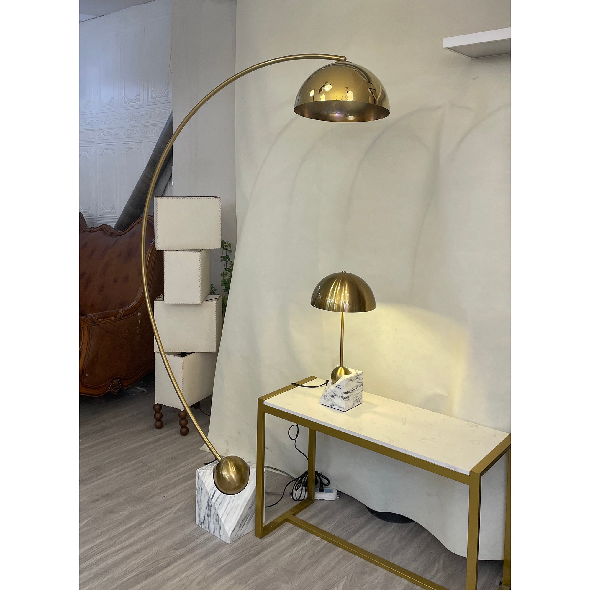 Orelivielle Table Lamp