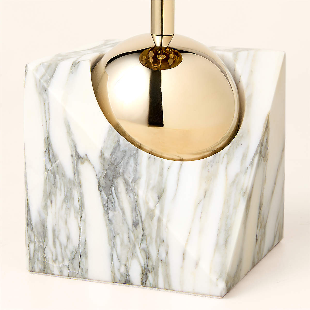 Orelivielle Table Lamp